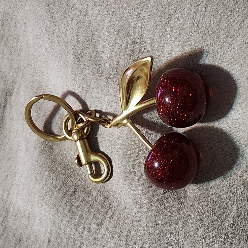 Cherry ๐ bag charm - Picture 2 of 11